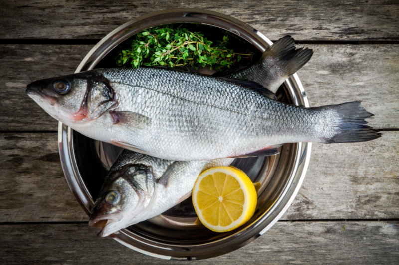 Come cucinare le uova di branzino