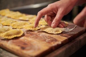 Ricetta ravioli di branzino alla ligure