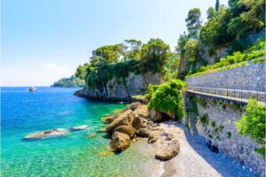 qual è la spiaggia più bella della Liguria, lista, baia di Paraggi