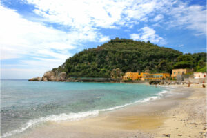 lista spiagge libere Liguria, Punta Crena