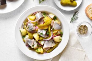 Ricetta estiva insalata di branzino e patate